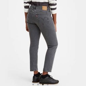 Levi’s Wedgie Fit “Bite My Dust” grey sz29